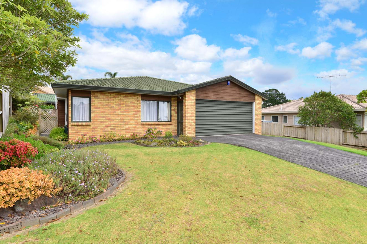 48 Unsworth Drive, Unsworth Heights