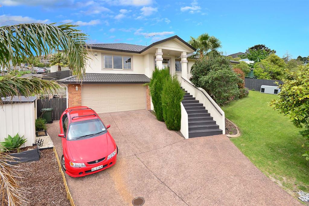 32 Canary Place, Unsworth Heights