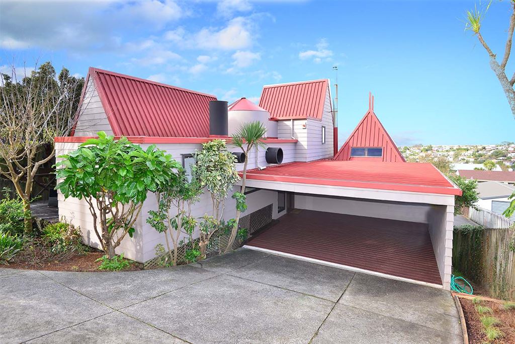 111 Sunset Road, Totara Vale