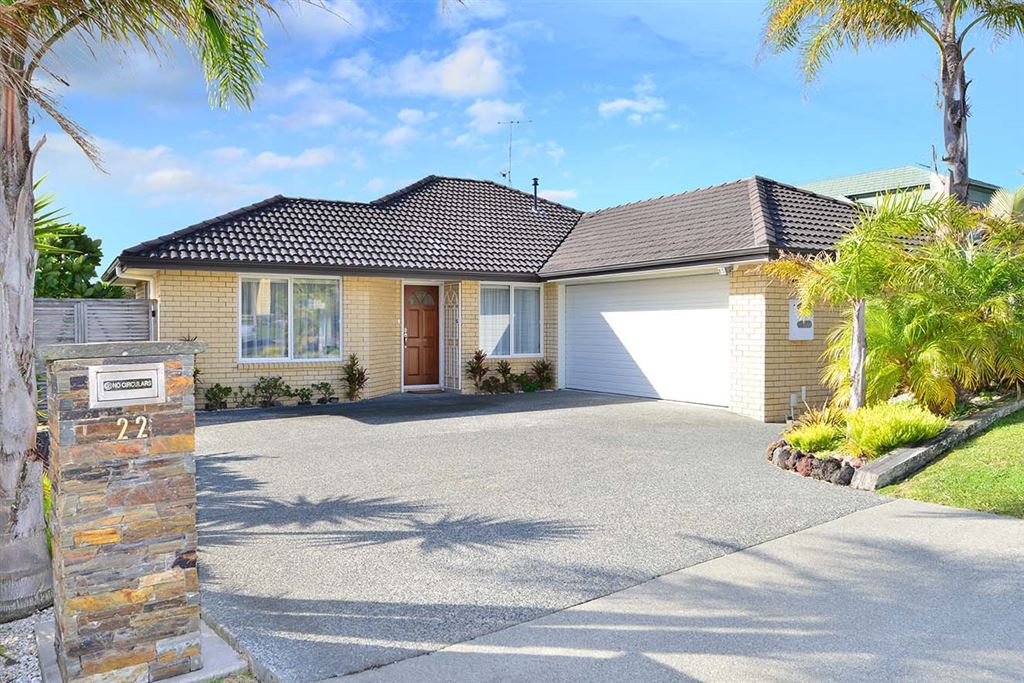 22 Black Teal Close, Unsworth Heights
