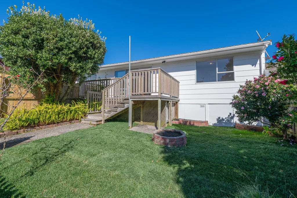 2/36a Sunnynook Road, Sunnynook